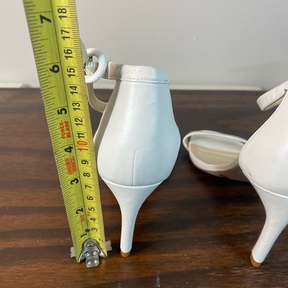 Enzo Angiolini Size 5.5 Ankle Strap Heels White Color Women’s - Picture 6 of 6